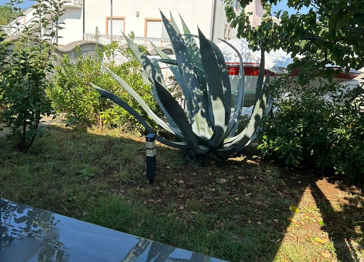 הוילה ורסי House 82 0*,